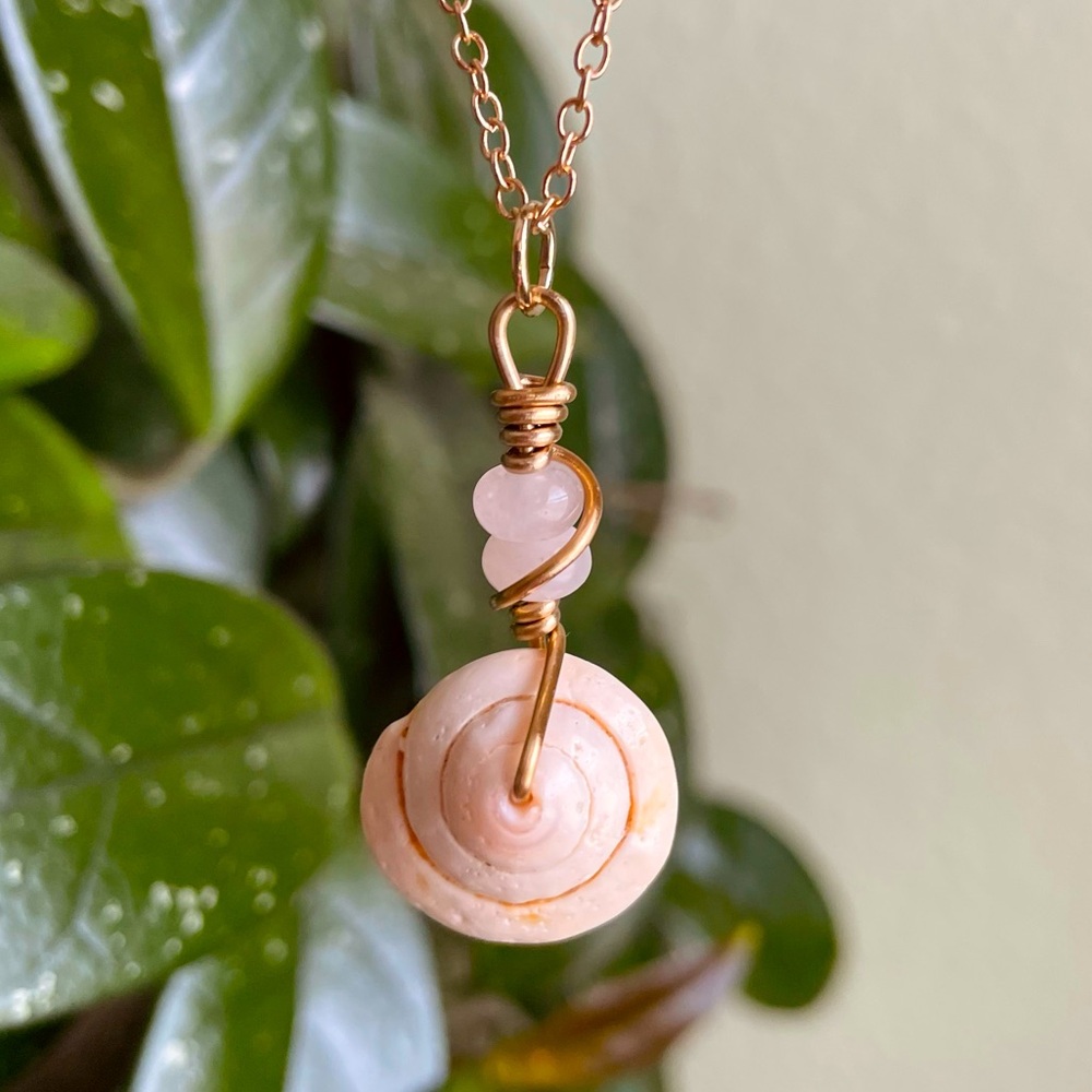 Handmade Brand New Seashell and Rose Quartz Wire Wrapped Pendent Necklace